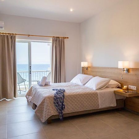 Euphoria Blue Studio Apartments Artemida  Luaran gambar